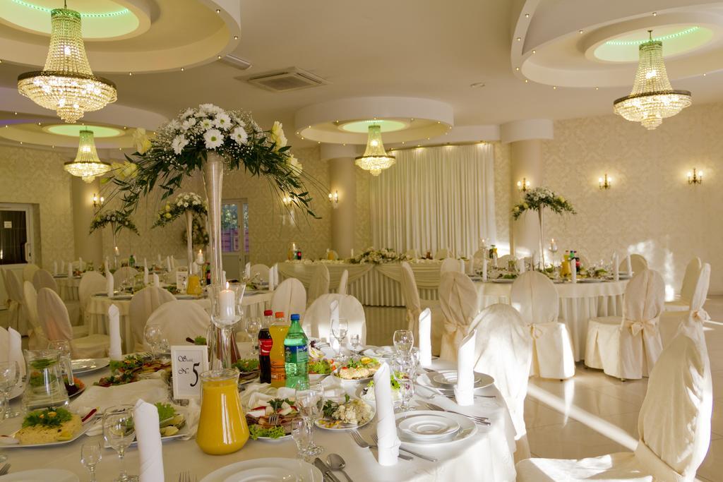 Tim Hotel Cekanowo